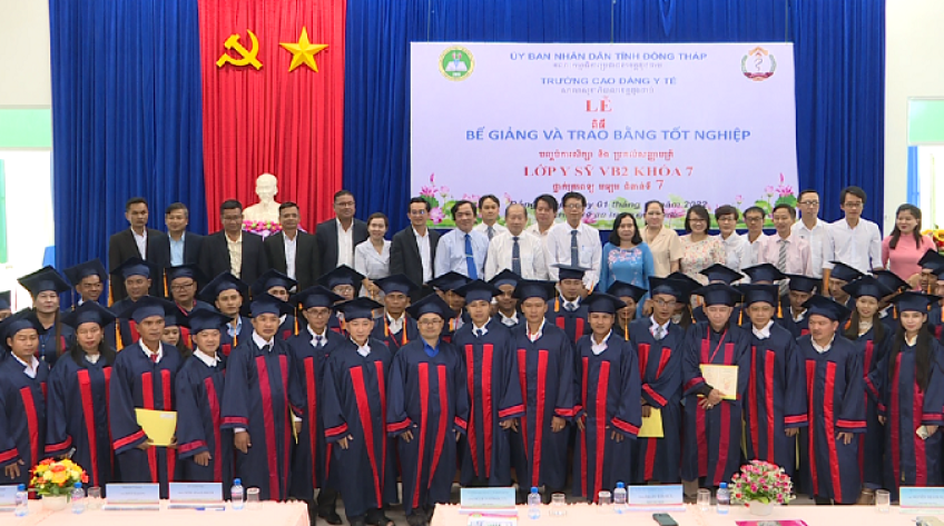 106 lưu học sinh Campuchia tốt nghiệp y sĩ đa khoa tại Đồng Tháp