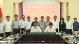Lan tỏa tình yêu hoa từ thời trang hoa