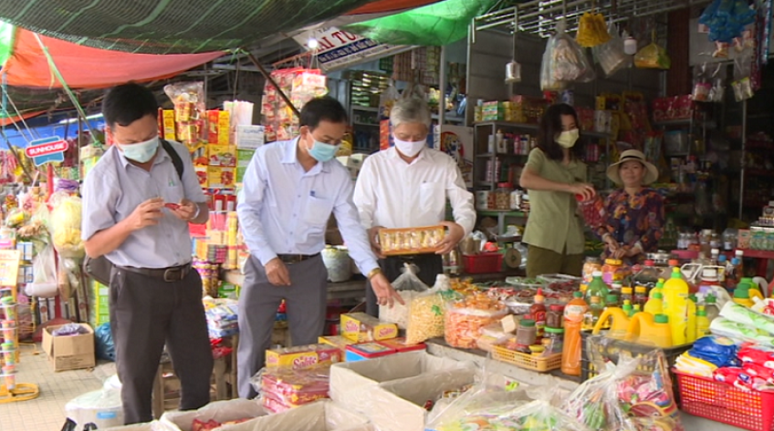 Mua sắm Tết cần có lựa chọn