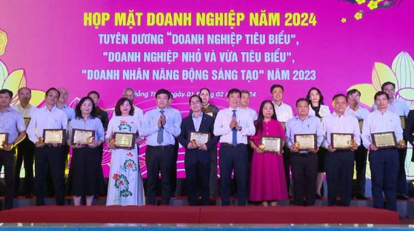 Họp mặt doanh nghiệp đầu Xuân Giáp Thìn 2024