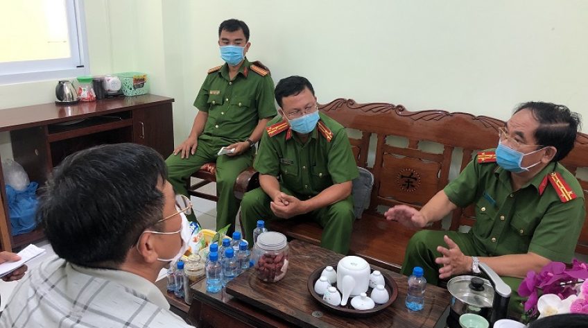 Tạm giữ 2 đối tượng nghi liên quan xác chết trôi trên sông ở Cao Lãnh