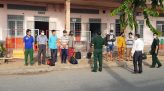 Mỹ yêu cầu tiêm vaccine COVID-19 cho người có nguy cơ lây nhiễm cao