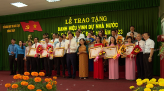 Tòa án Prey Veng chúc Tết Tòa án tỉnh Đồng Tháp