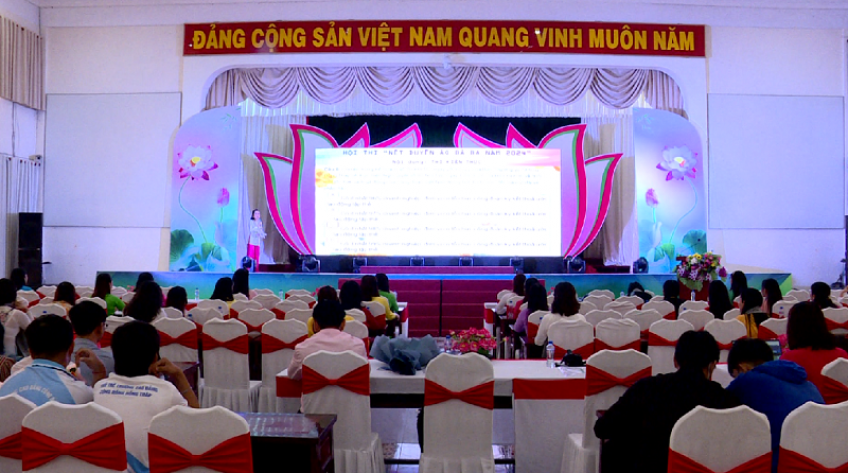 Công đoàn viên Đồng Tháp với “nét duyên áo bà ba”