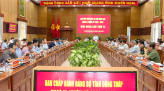 Thi thể bé trai bị nạn vẫn chưa thể đưa ra khỏi trụ bê tông