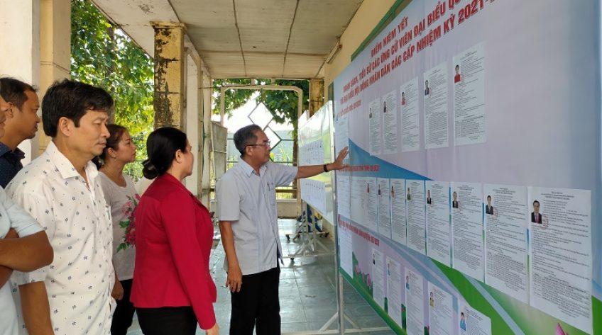 Hoàn thành niêm yết danh sách ứng cử viên đại biểu Quốc hội, HĐND các cấp