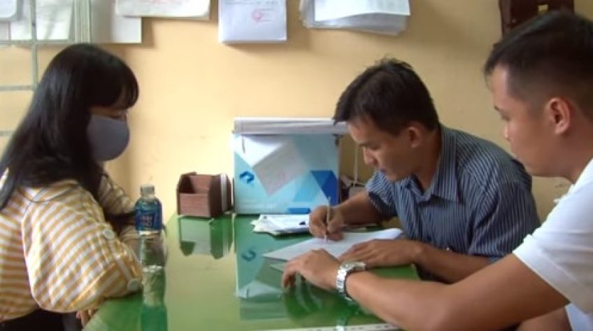 Phát hiện vận chuyển nhiều tài liệu pháp luân công