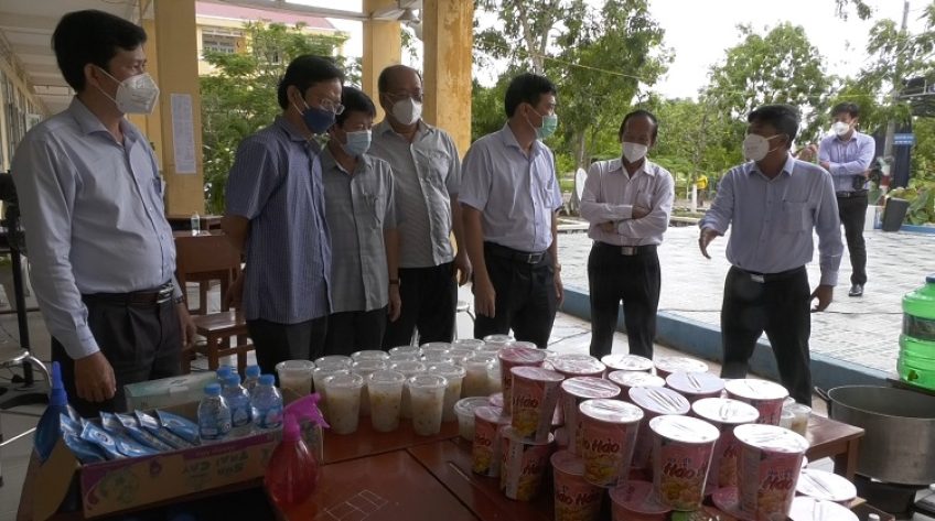 Tiếp nhận công dân theo phương châm: Tỉnh tiếp nhận, huyện sàng lọc, xã cách ly