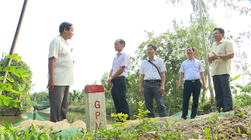 Đảng viên đi trước 