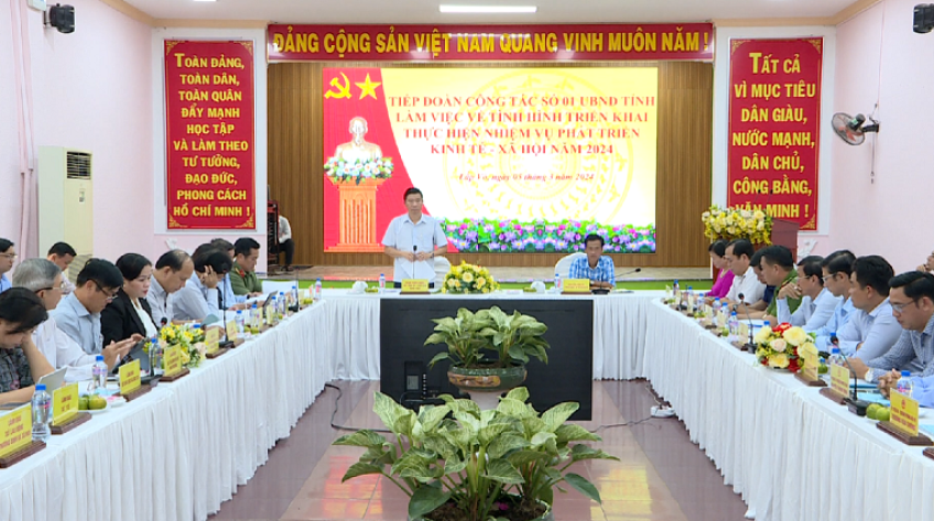 Chủ tịch UBND tỉnh làm việc với UBND huyện Lấp Vò