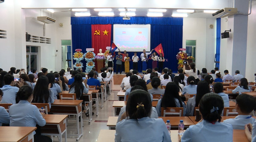 Đồng Tháp: Họp mặt kỷ niệm Quốc khánh Vương quốc Campuchia