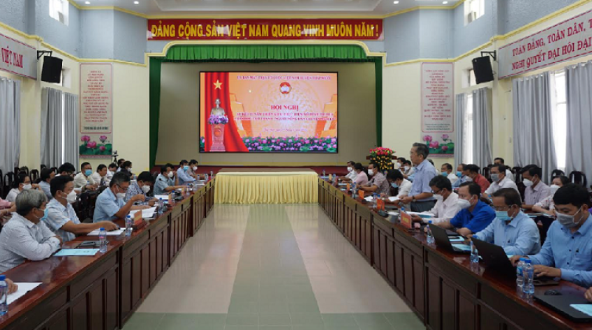 Tháp Mười sơ kết mô hình người nông dân chuyên nghiệp