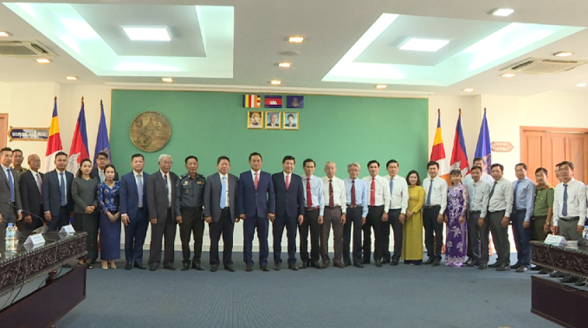 Đồng Tháp thăm, chúc Tết Chol Chnam Thmay tại Phnom Penh