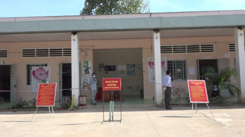 Chuyển 80 người cách ly từ thị xã Hồng Ngự đến huyện Hồng Ngự