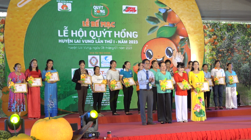 Bế mạc Lễ hội Quýt hồng lần thứ nhất