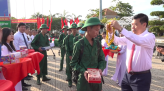 Chuyện nông dân trồng lúa bán cơm