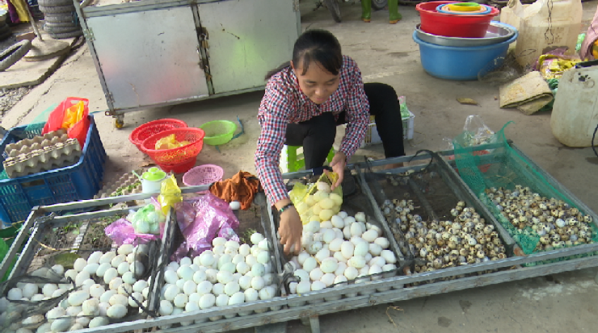 Giá trứng vịt tăng lên 30 ngàn đồng/chục