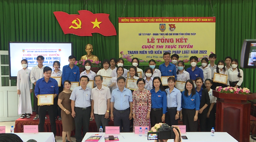 HS Trường THPT Phú Điền đạt giải nhất Cuộc thi thanh niên với kiến thức pháp luật