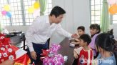 Siêu bão Dolphin giảm cường độ, di chuyển hướng về Trung Quốc