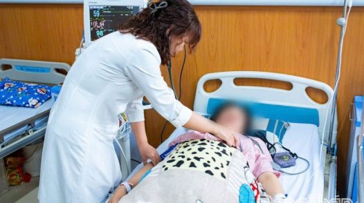 Bệnh viện Quân y 120 đỡ sinh an toàn cho sản phụ có bệnh lý tim mạch, rối loạn nhịp