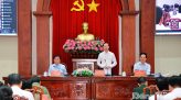 Lãnh đạo UBND xã Hòa Long khảo sát các tuyến đê bao