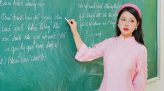 Tác giả Huỳnh Anh xúc động xem lại 
