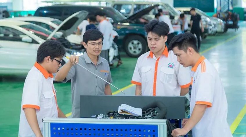 Không trúng tuyển lớp 10 công lập: “Cánh cửa” học nghề, giáo dục thường xuyên rộng mở