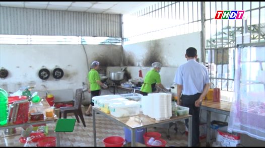 Ra quân kiểm tra an toàn thực phẩm tại phường An Bình, Đồng Tháp