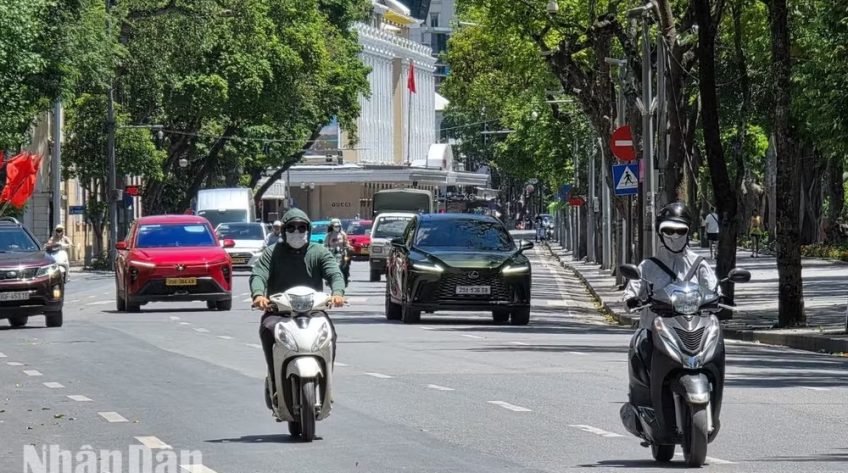 Thời tiết ngày 14/10: Bắc Bộ ít mưa, trời nắng hanh, Trung Bộ mưa lớn