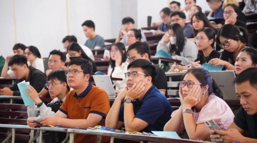 Nghiên cứu sinh tiến sĩ được hỗ trợ hơn nửa tỷ đồng