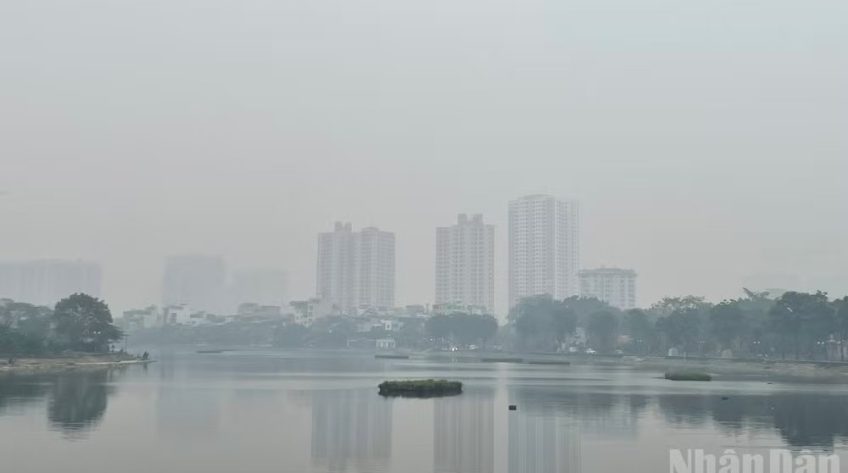 Thời tiết ngày 15/10: Bắc Bộ ngày nắng sáng có sương mù nhẹ; Nam Bộ có mưa rào và dông