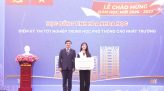 Trao 100 phần quà trung thu cho trẻ em có hoàn cảnh khó khăn