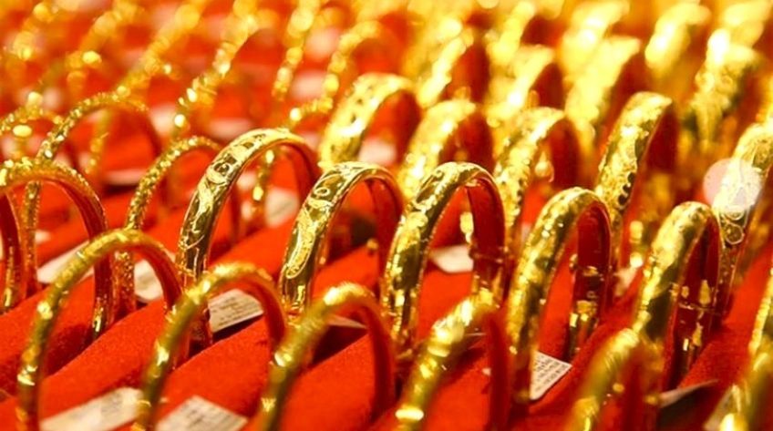 Giá vàng hôm nay (trưa 4-8): Giảm mạnh