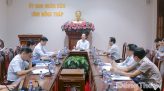 Mẹ, con cùng bị xuất huyết não nằm một chỗ cần giúp đỡ
