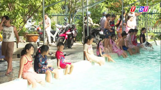 Xã Lấp Vò: Tăng cường phổ cập bơi cho trẻ dịp hè
