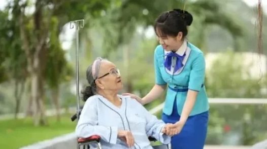 Về già từ tuổi… 40!