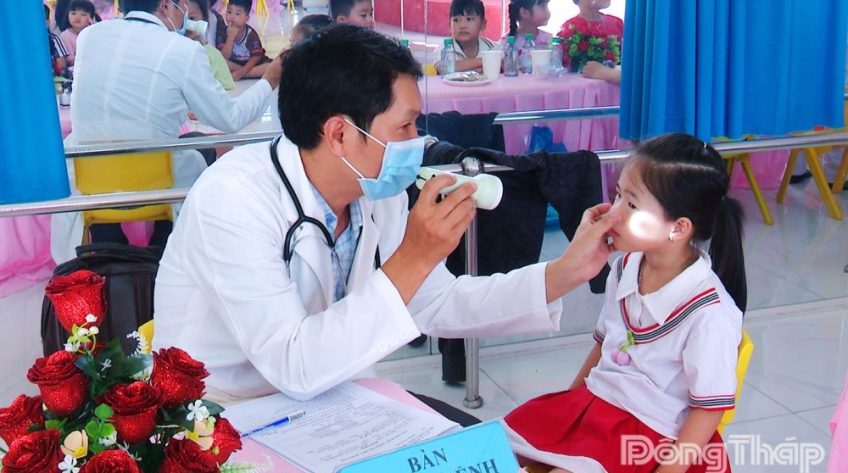 Đồng Tháp đã khám sức khỏe định kỳ, sàng lọc miễn phí cho gần 2,4 triệu người dân