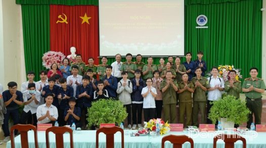 Gần 1.100 người tham dự tuyên truyền pháp luật phòng, chống mua bán người