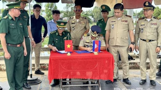 Đồng Tháp: Tiếp nhận 32 công dân Việt Nam do phía Campuchia trao trả