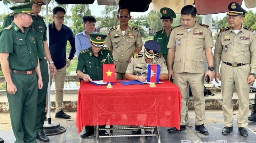 Đồng Tháp: Tiếp nhận 32 công dân Việt Nam do phía Campuchia trao trả