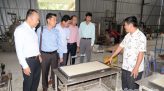 Trao hơn 75 triệu đồng của bạn đọc Báo Đồng Tháp hỗ trợ đến 3 hoàn cảnh khó khăn
