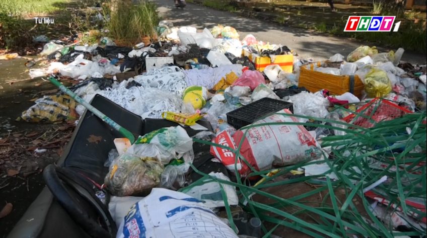 Từ 1/3, đổ rác ra đường có thể bị phạt đến 2 triệu đồng