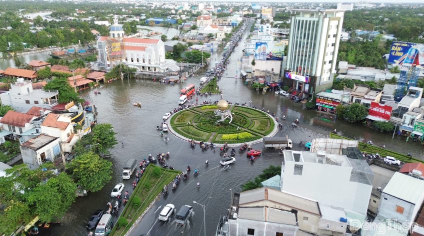 Đường giao thông hai bên bờ sông Bảo Định phát huy hiệu quả