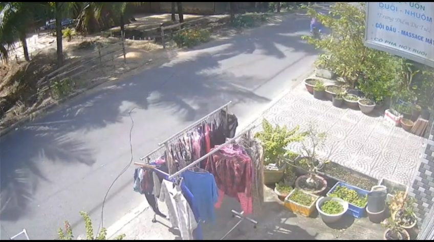 Đồng Tháp: Vướng dây cáp sà xuống đường, một cán bộ công an tử vong