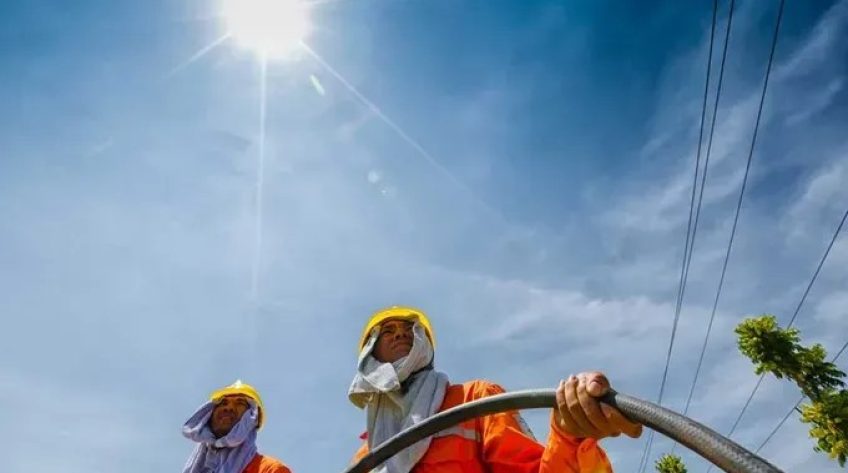 Nắng nóng còn kéo dài nhiều ngày tới