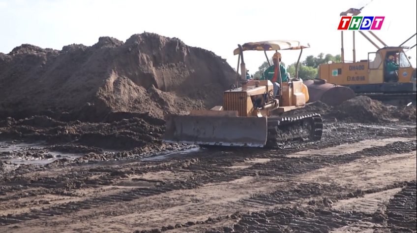 Bộ xây dựng yêu cầu kiểm điểm việc chậm tiến độ cao tốc Cần Thơ - Cà mau