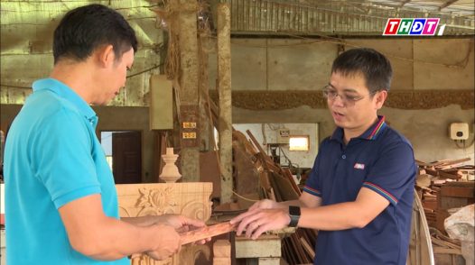 Chạm gỗ ở Vĩnh Bình - bền bỉ một nghê quê