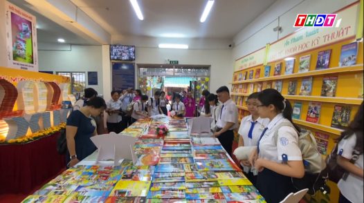 Khuyến khích phát triển văn hóa đọc qua hội báo Xuân