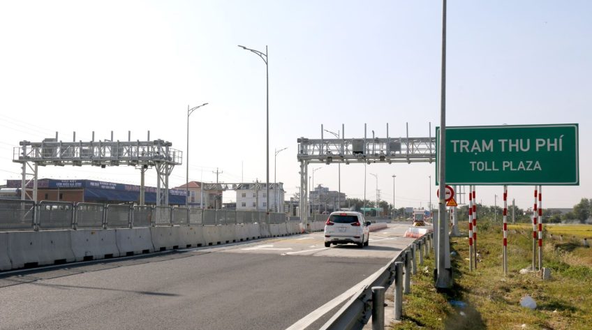 Đề xuất thí điểm làn vượt xe trên cao tốc từ quý IV/2026