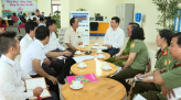 Đê bao bị đe dọa vì một hộ dân gây khó cho thi công